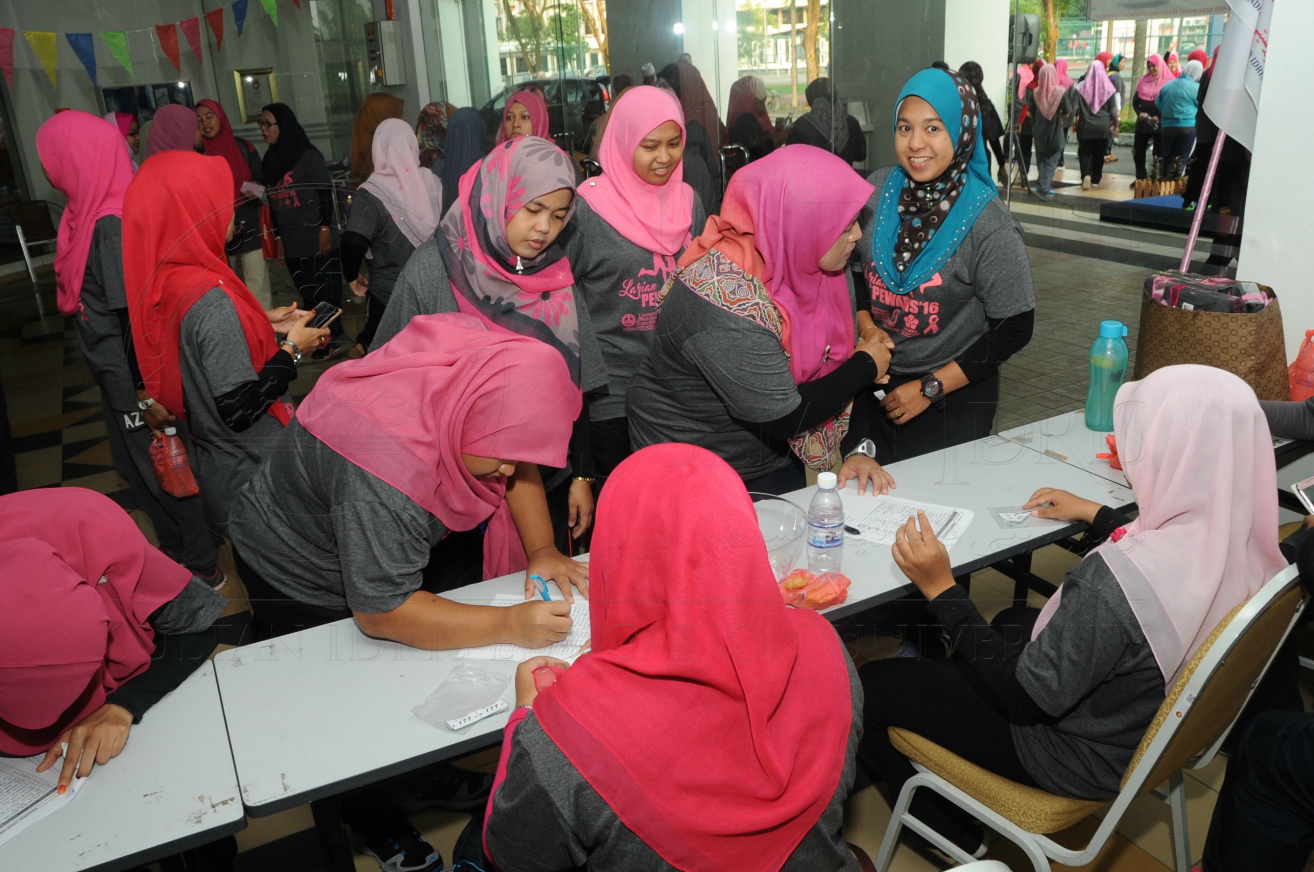 PRO 16 69 Karnival Pewaris 2016   UPSIHAS 8160